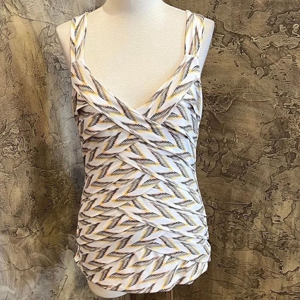 White House Black Market Sleeveless Sexy Pullover Size Medium